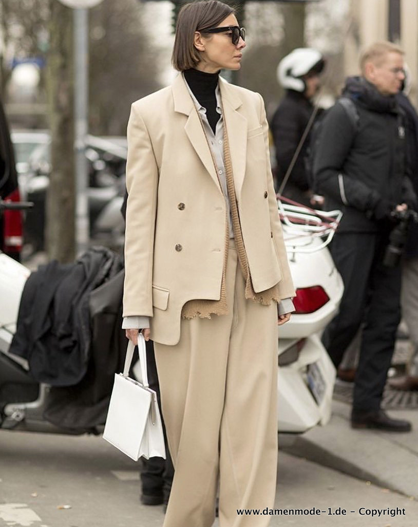 Damen Hosenanzug in Beige Asymmetrisch Geschnitten