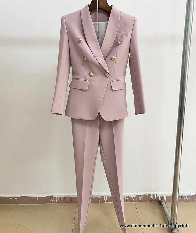 Klassischer Hosenanzug bestehend aus komfortabler Anzugshose und  geschmackvollem Blazer