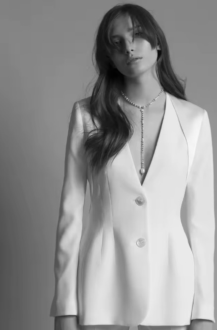 Eleganter Hosenanzug Friedel in Weiß mit Sexy Rückenausschnitt