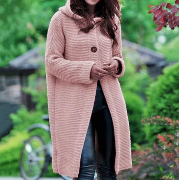 Lange Strickjacke mit Kapuze in Rosa