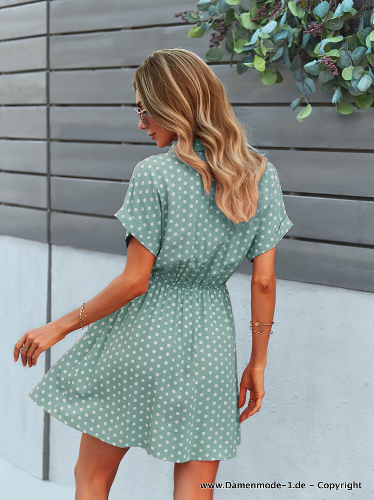 Mini Kurzarm Sommerkleid zum Binden in Grün Gepunktet
