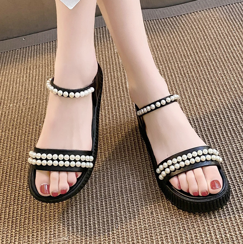 PU Sommer Schuhe Sandalen in Schwarz mit Perlen Riemen
