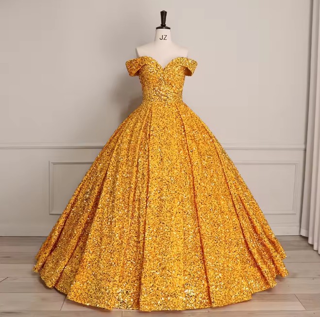Schulterfreies Glitzer Ballkleid Eluana in Gold
