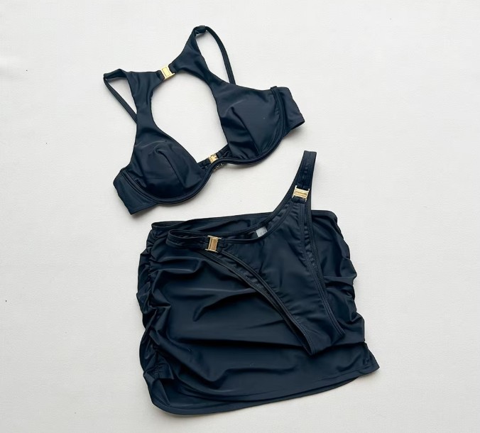 Sexy Bikini mit Rock – 3-teiliges Set Schwarz
