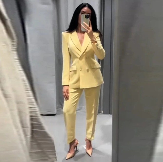 Zweireiher Hosenanzug Fridonlina Elegant in Gelb