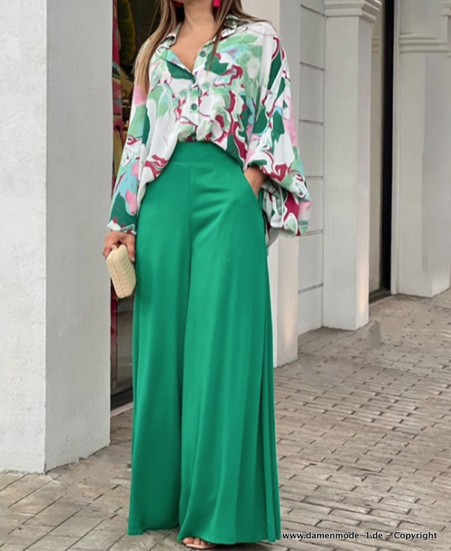 Elegantes Damenoutfit Zweiteiler in Grün mit Blumenmuster