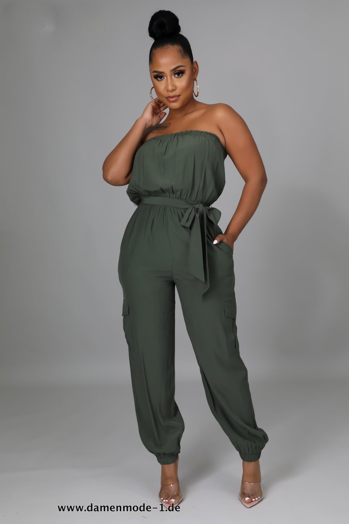 Aktive Jumpsuit Sommer 2023 in Dunkelgrün