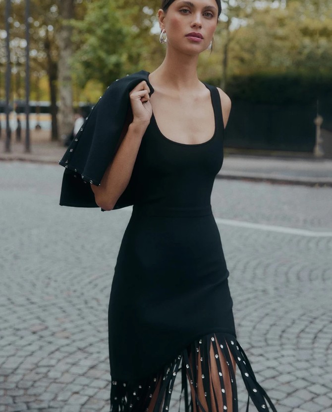 Elegantes A Linie Kleid in Schwarz mit Franzen