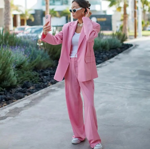  Damen Hosenanzug Erika Elegant in Rosa mit Reverskragen