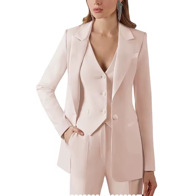 Damen Hosenanzug Elonie Dreiteilig mit Weste in Beige