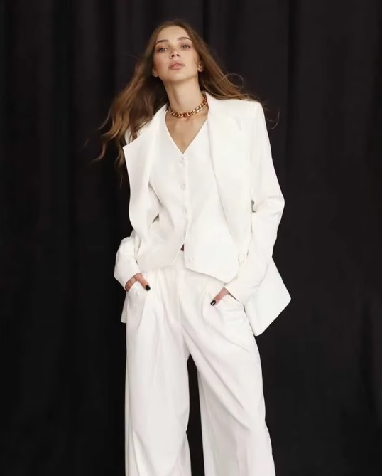  Damen Hosenanzug Elisabet Dreiteilig Elegant in Weiß