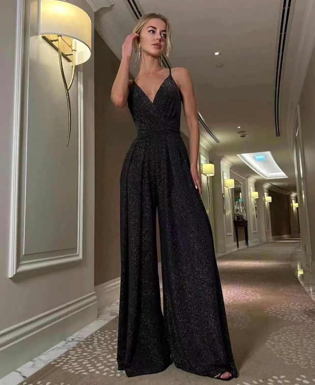 A Linie Glitzer Chiffon Einteiler Gail Lang in Schwarz